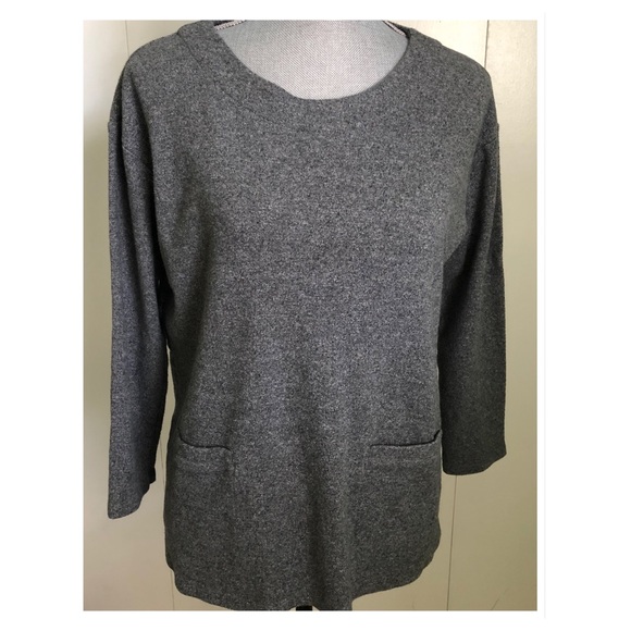 🔥HP🔥 PURE JILL Gray Sweater with Front Pockets. - Picture 2 of 5